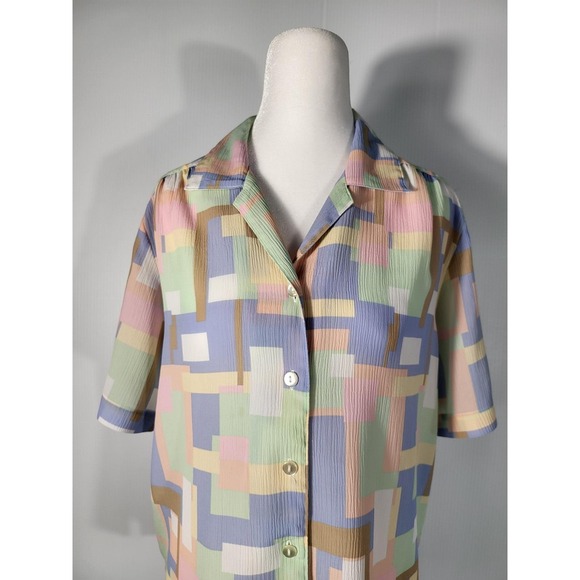 DonKenny Pastel Geometric Print Short Sleeve Button Up Shirt Abstract Top - Picture 1 of 7